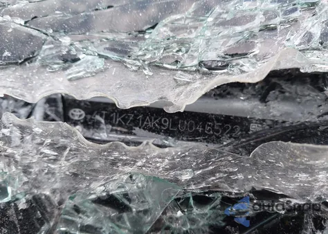 2020 Toyota Camry Xse V6 из США, поврежденный, VIN 4T1KZ1AK9LU046522